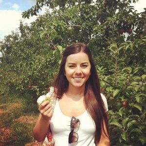 Meet your Posher, Laura